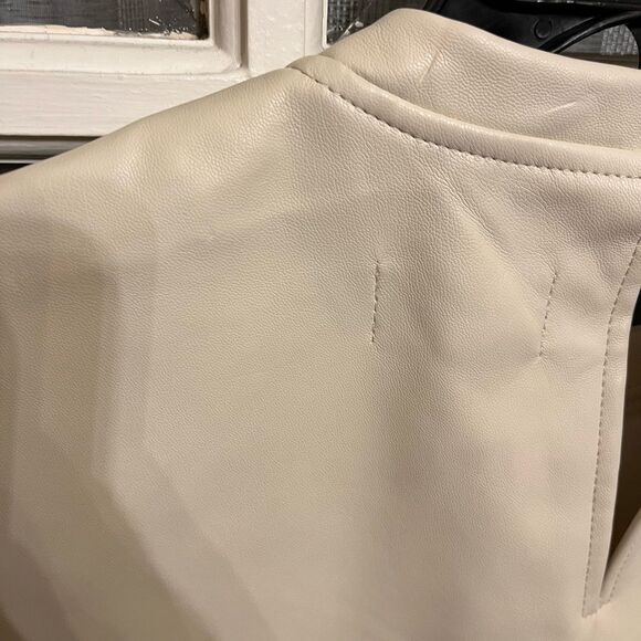 NWT Steve Madden Faux Leather Boxy Cream Top - Picture 6 of 9
